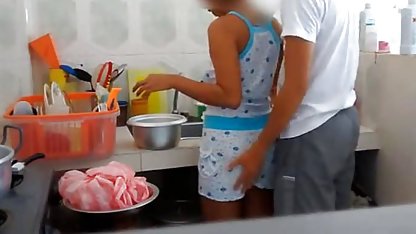 دو گاراژ فیلم سکس زنهای زیبا کامل, ستاره فیلم سکسی